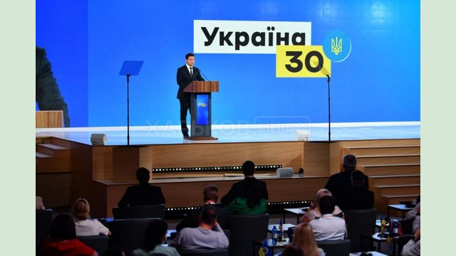 Формирование сильного «внешнего фронта» Украины – задача каждого нашего дипломата. Президент Формирование сильного «внешнего фронта» Украины – задача каждого нашего дипломата. Президент