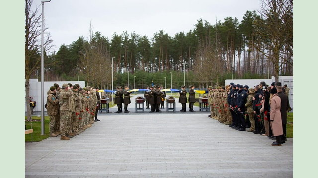 Харківська ОВА долучилася до церемонії поховання невпізнаних Героїв України