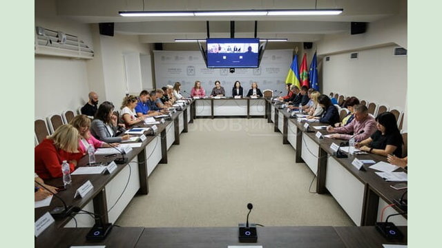 Харківська ОВА координує реалізацію державної політики у сфері кращого догляду для дітей та підтримки сімей в регіоні Харківська ОВА координує реалізацію державної політики у сфері кращого догляду для дітей та підтримки сімей в регіоні