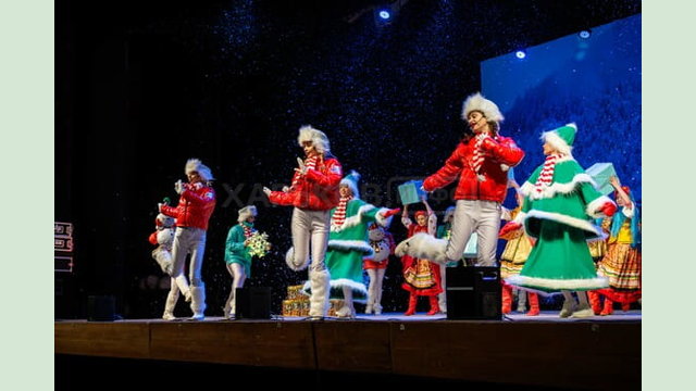 Харківська ОВА привітала дітей-сиріт та дітей, позбавлених батьківського піклування, з новорічними та різдвяними святами