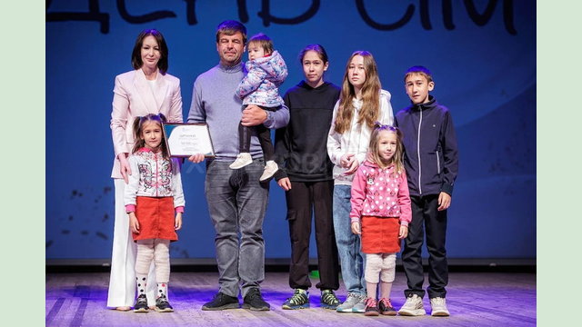 Харківська ОВА продовжує системну роботу з підтримки та розвитку сімейних форм виховання Харківська ОВА продовжує системну роботу з підтримки та розвитку сімейних форм виховання
