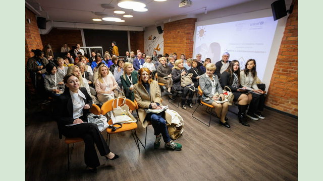 Харківська ОВА та ЮНІСЕФ посилюють роботу первинної медико-санітарної допомоги для надання послуг раннього розвитку дітям Харківська ОВА та ЮНІСЕФ посилюють роботу первинної медико-санітарної допомоги для надання послуг раннього розвитку дітям