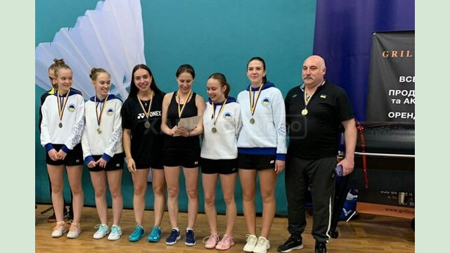 Харківські бадмінтоністки перемогли на командному чемпіонаті України серед чоловіків та жінок