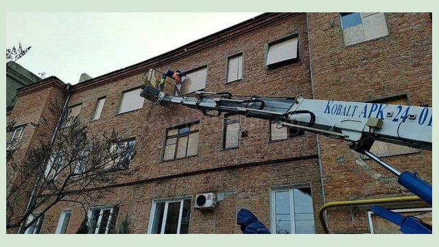 Харьковчанам помогут восстановить поврежденные окна в квартирах