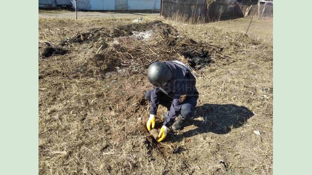 Харьковская область: саперами ДСНС разминировано и уничтожено 2 взрывоопасных предмета