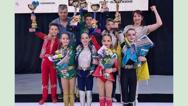 Харьковские спортсмены приняли участие в этапе Кубка мира и чемпионате Европы по акробатическому рок-н-роллу