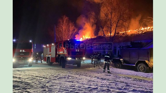 Харьковский район: спасатели ликвидировали пожар на производственном предприятии