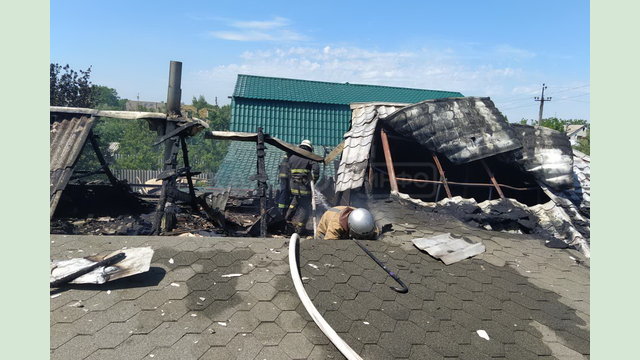 Харьковский район: спасатели ликвидировали пожар в магазине Харьковский район: спасатели ликвидировали пожар в магазине