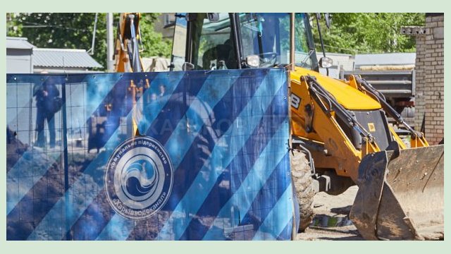 «Харьковводоканал» устраняет аварию на Нетеченском бульваре