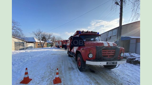 Холодногорский район: в течение суток возникло 2 пожара из-за нарушения правил пожарной безопасности при эксплуатации печного отопления