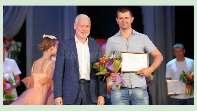 Игорь Терехов поздравил с Днем строителя работников «Жилстрой-1» Игорь Терехов поздравил с Днем строителя работников «Жилстрой-1»