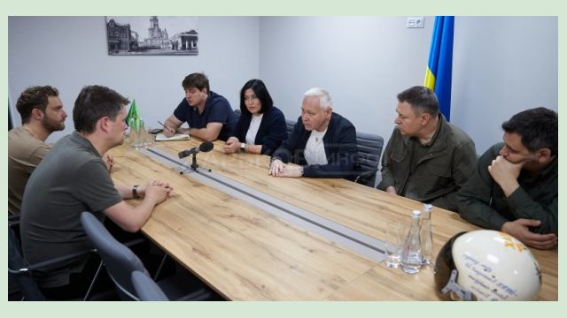 Игорь Терехов провел переговоры с главой комитета обороны Бундестага Игорь Терехов провел переговоры с главой комитета обороны Бундестага