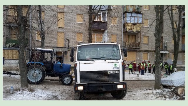 Из Харькова за месяц вывезли 140 тысяч кубометров мусора