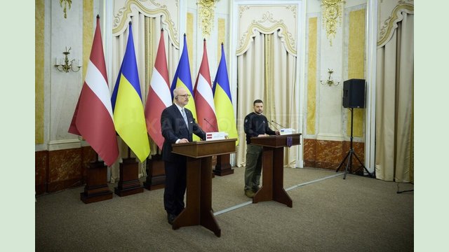 Латвія стане потужним помічником для України у притягненні до відповідальності всіх російських злочинців – Володимир Зеленський Латвія стане потужним помічником для України у притягненні до відповідальності всіх російських злочинців – Володимир Зеленський
