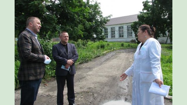 Михаил Харнам совершил рабочую поездку в Лозовской район Михаил Харнам совершил рабочую поездку в Лозовской район