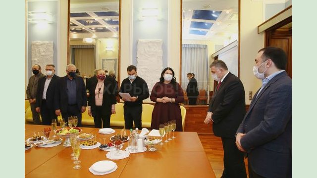 Министр внутренних дел Арсен Аваков и глава Харьковской ОГА Айна Тимчук встретились с руководителями опорных больниц области Министр внутренних дел Арсен Аваков и глава Харьковской ОГА Айна Тимчук встретились с руководителями опорных больниц области