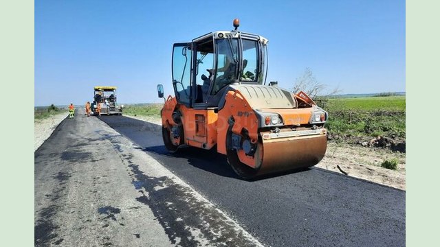 На деокупованій території Чугуївського району відновлюють автомобільну дорогу