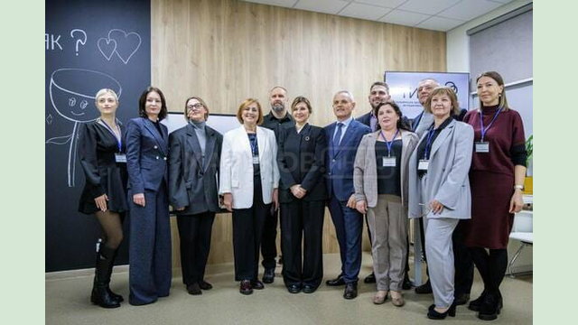 «На Харківщині Перша леді України Олена Зеленська відвідала заклади освіти та охорони здоров’я, в яких цього року провели масштабні оновлення», – Олег Синєгубов.