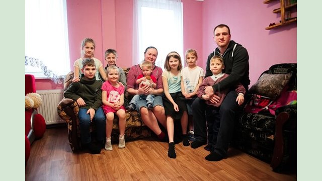 На Харківщині за час повномасштабного вторгнення рф створили 15 дитячих будинків сімейного типу На Харківщині за час повномасштабного вторгнення рф створили 15 дитячих будинків сімейного типу