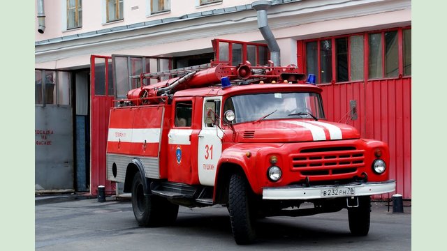 На Харьковщине горела многоэтажка На Харьковщине горела многоэтажка