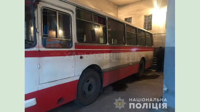 На Харьковщине полицейские выясняют обстоятельства травмирования человека На Харьковщине полицейские выясняют обстоятельства травмирования человека
