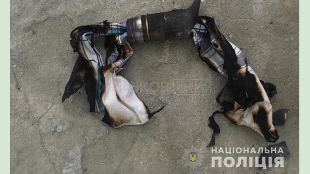 На Харьковщине полицейские задержали мужчину, который из ревности пытался лишить жизни свою знакомую На Харьковщине полицейские задержали мужчину, который из ревности пытался лишить жизни свою знакомую