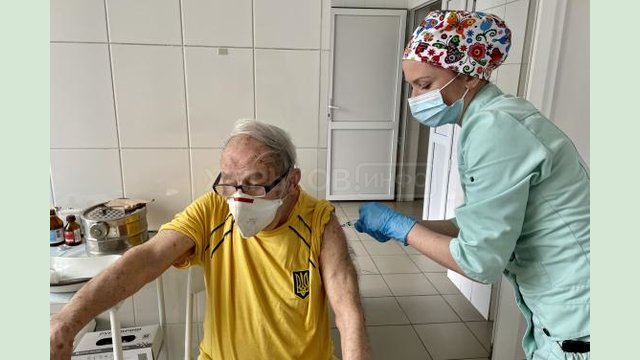 На Харьковщине продолжается вакцинация против COVID-19 На Харьковщине продолжается вакцинация против COVID-19