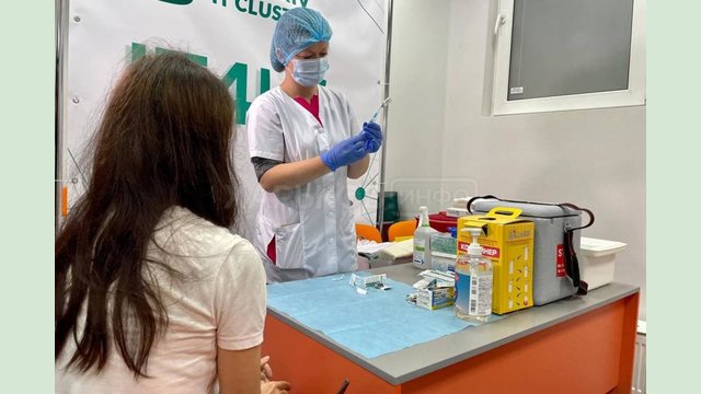 На Харьковщине заработал первый центр массовой вакцинации против COVID-19 На Харьковщине заработал первый центр массовой вакцинации против COVID-19