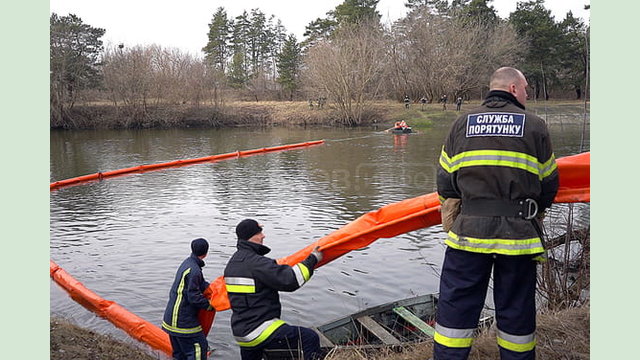 На водоймах Харківщини встановлюють бонові загородження