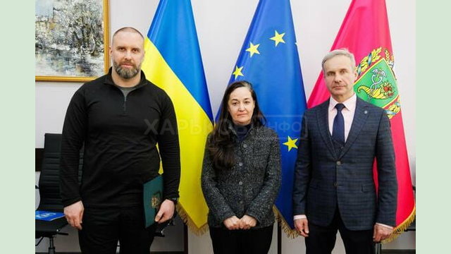 Начальник Харківської ОВА та голова Бюро ЮНЕСКО обговорили перші кроки до відновлення Держпрому Начальник Харківської ОВА та голова Бюро ЮНЕСКО обговорили перші кроки до відновлення Держпрому