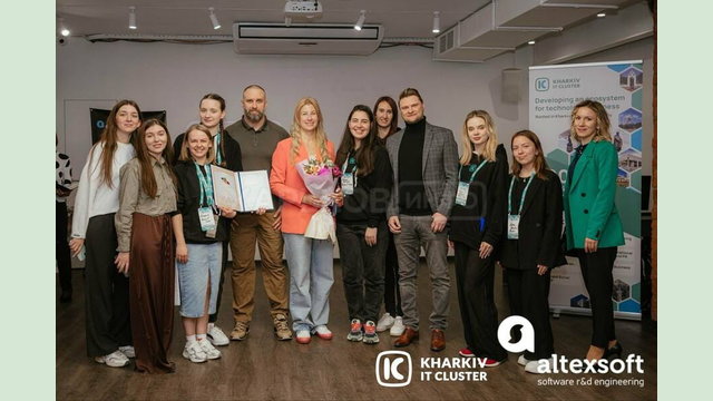 Начальник ХОВА Олег Синєгубов привітав Kharkiv IT Cluster із 10-річчям Начальник ХОВА Олег Синєгубов привітав Kharkiv IT Cluster із 10-річчям