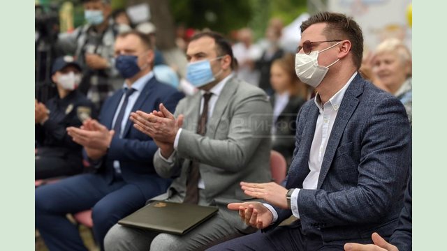 Накануне Дня защиты детей Антон Деньгуб посетил Областную детскую больницу №1 Накануне Дня защиты детей Антон Деньгуб посетил Областную детскую больницу №1