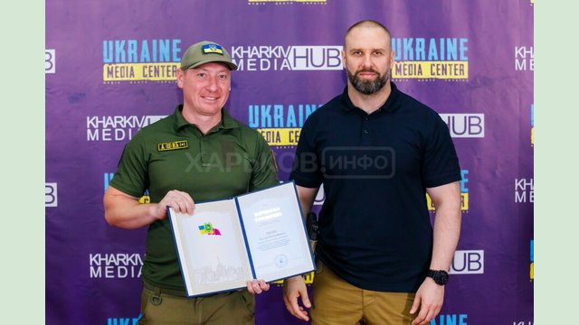 Олег Синегубов вручил волонтерам награды за всестороннюю помощь во время вооруженной агрессии рф против Украины Олег Синегубов вручил волонтерам награды за всестороннюю помощь во время вооруженной агрессии рф против Украины