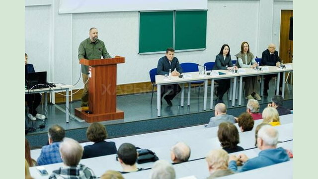 Олег Синєгубов представив нового ректора Харківського національного університету радіоелектроніки Олег Синєгубов представив нового ректора Харківського національного університету радіоелектроніки