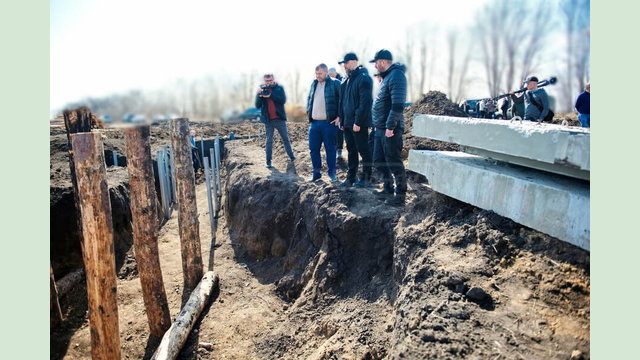 Олег Синєгубов проінспектував хід будівництва фортифікаційних споруд на північно-східному прикордонні Харківщини