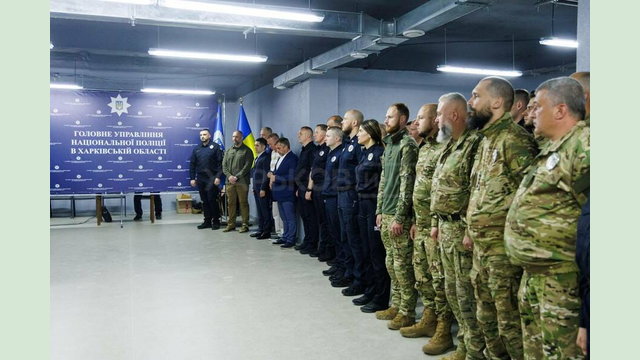 Олег Синєгубов відзначив поліцейських Харківщини з нагоди 10-ї річниці створення Національної поліції України Олег Синєгубов відзначив поліцейських Харківщини з нагоди 10-ї річниці створення Національної поліції України