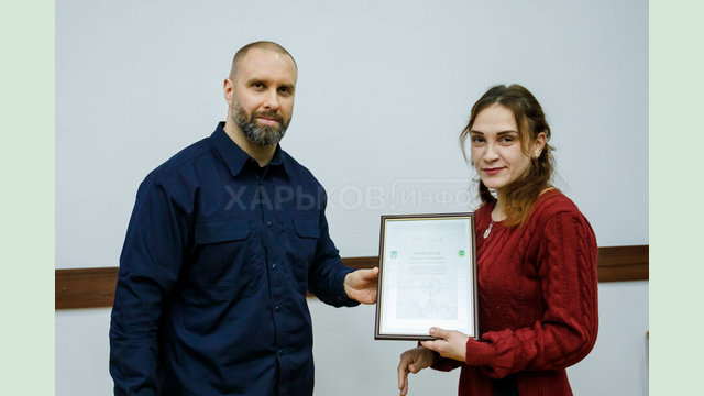 Олег Синєгубов вручив обласні відзнаки самоврядовцям Харківщини Олег Синєгубов вручив обласні відзнаки самоврядовцям Харківщини