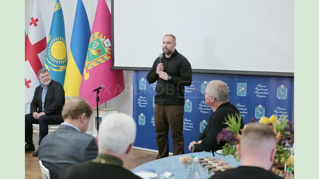 Олег Синєгубов взяв участь у першому Молитовному сніданку на Харківщині Олег Синєгубов взяв участь у першому Молитовному сніданку на Харківщині