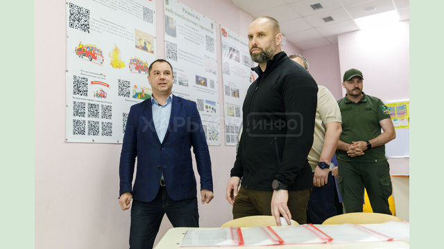 Олег Синєгубов з робочою поїздкою відвідав Пісочинську громаду Олег Синєгубов з робочою поїздкою відвідав Пісочинську громаду