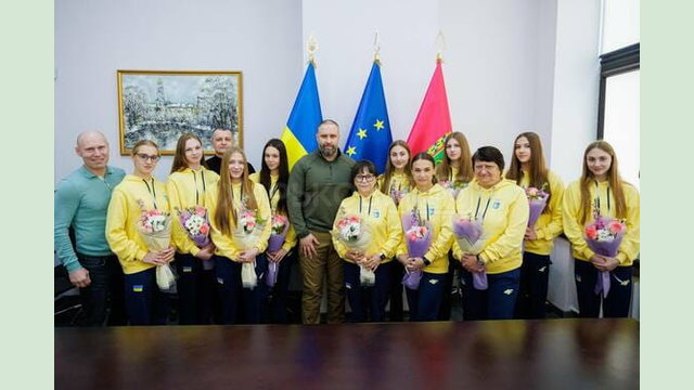 Олег Синєгубов зустрівся із синхроністами Харківщини Олег Синєгубов зустрівся із синхроністами Харківщини
