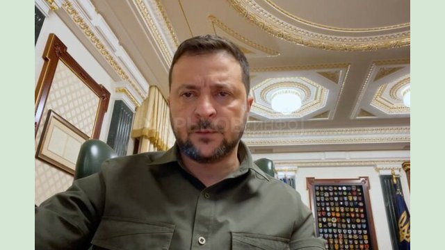 Паперової роботи у військах має стати значно менше – звернення Президента України Паперової роботи у військах має стати значно менше – звернення Президента України