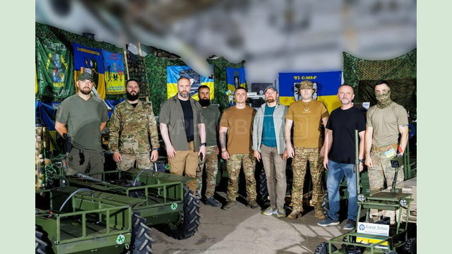«Передали евакуаційні дрони 10 бойовим підрозділам, які виконують завдання на Харківському напрямку», – Олег Синєгубов «Передали евакуаційні дрони 10 бойовим підрозділам, які виконують завдання на Харківському напрямку», – Олег Синєгубов