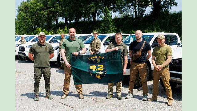 Передали на фронт ще 13 пікапів - Олег Синєгубов Передали на фронт ще 13 пікапів - Олег Синєгубов