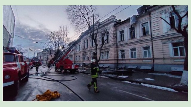 Подразделения ГСЧС продолжают спасать: отработали более 30 адресов Подразделения ГСЧС продолжают спасать: отработали более 30 адресов