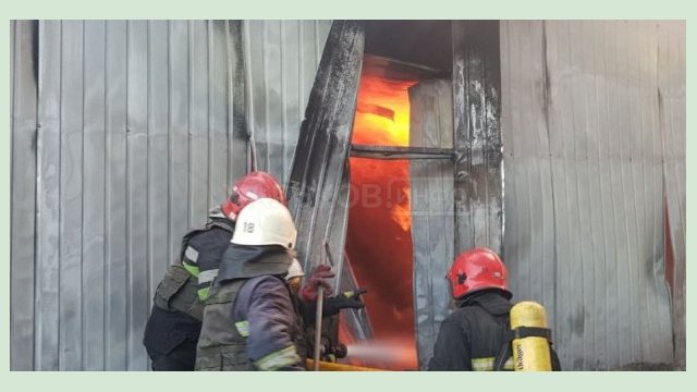 Подразделения ГСЧС продолжают спасать: за сутки совершили более 60 выездов Подразделения ГСЧС продолжают спасать: за сутки совершили более 60 выездов