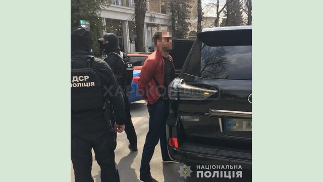 Полицейская спецоперация в центре Харькова: задержали пятерых участников банды, которые требовали 700 000 долларов США у бизнесмена