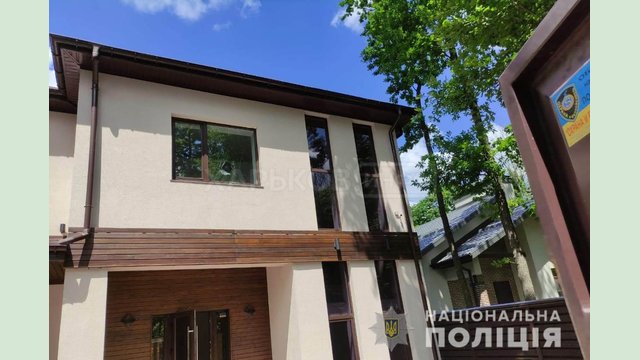 Полицейские устанавливают обстоятельства происшествия в поселке Лесном Харьковского района Полицейские устанавливают обстоятельства происшествия в поселке Лесном Харьковского района