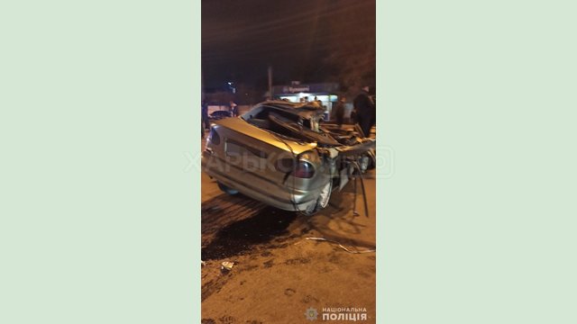 Полицейские выясняют обстоятельства ДТП, в результате которого погиб водитель легковушки Полицейские выясняют обстоятельства ДТП, в результате которого погиб водитель легковушки