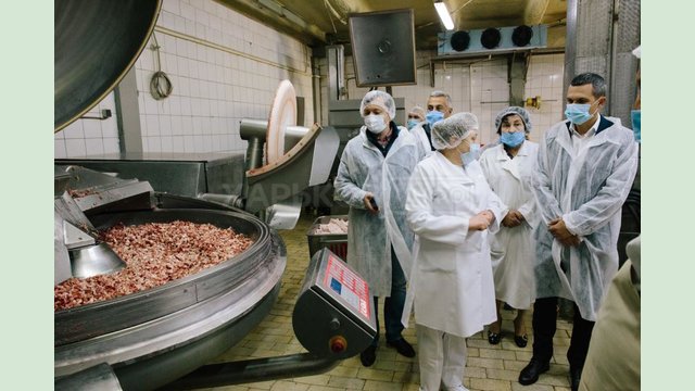 Председатель ХОГА ознакомился с работой Харьковского мясокомбината Председатель ХОГА ознакомился с работой Харьковского мясокомбината