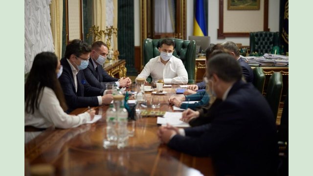 Президент доволен работой делегации Украины на последней сессии ПАСЕ Президент доволен работой делегации Украины на последней сессии ПАСЕ